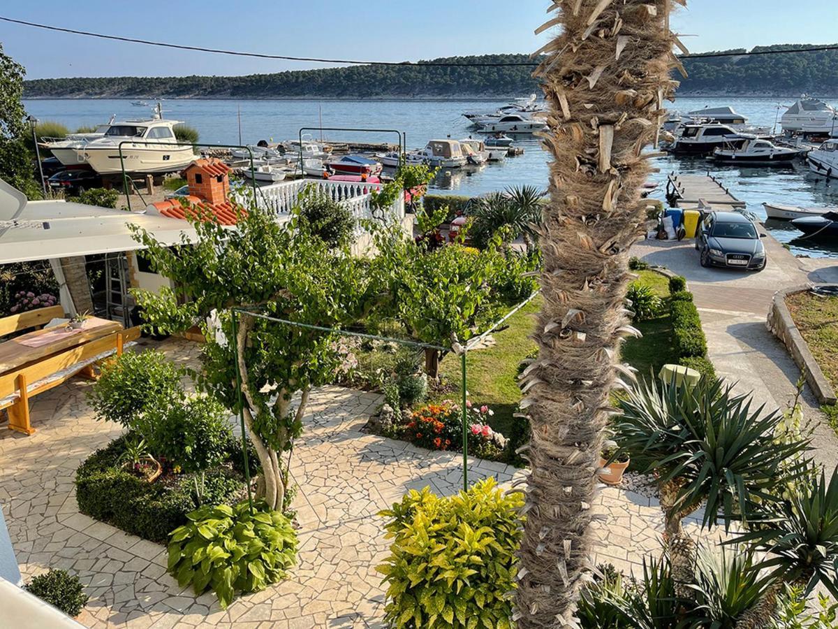 Apartments Near The Sea Barbat Barbat na Rabu Bilik gambar